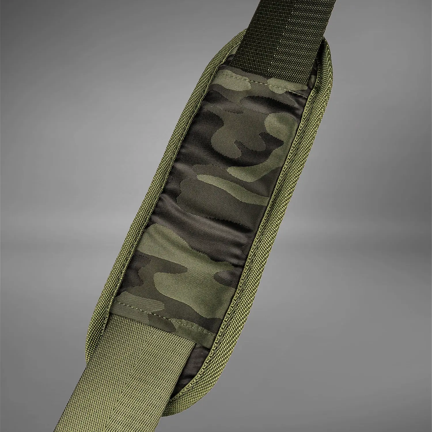 Venum Trainer Lite Sports Bag (48L) - Khaki/Camo, презрамка за рамо