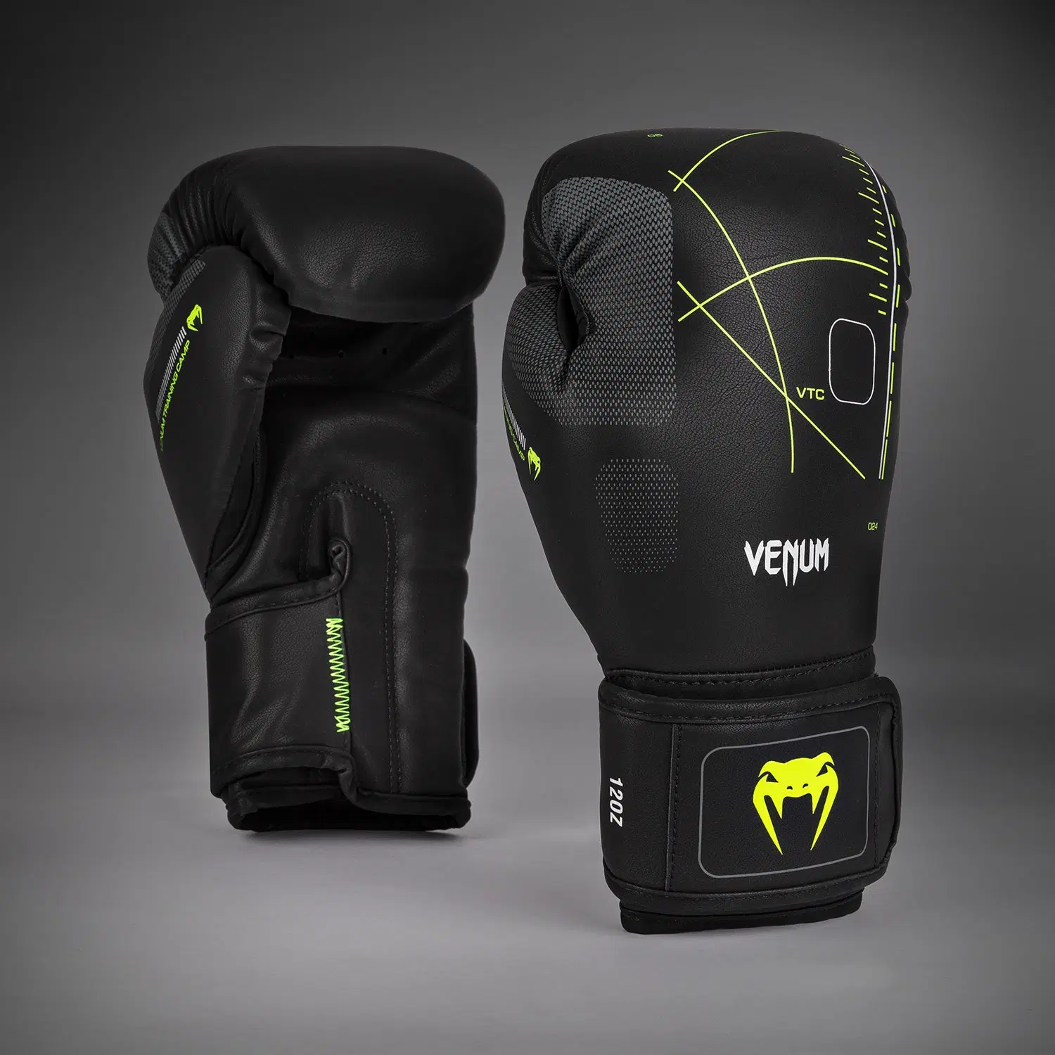 Venum Training Camp 4.0 Boxing Gloves - Black/Neon Green преден изглед