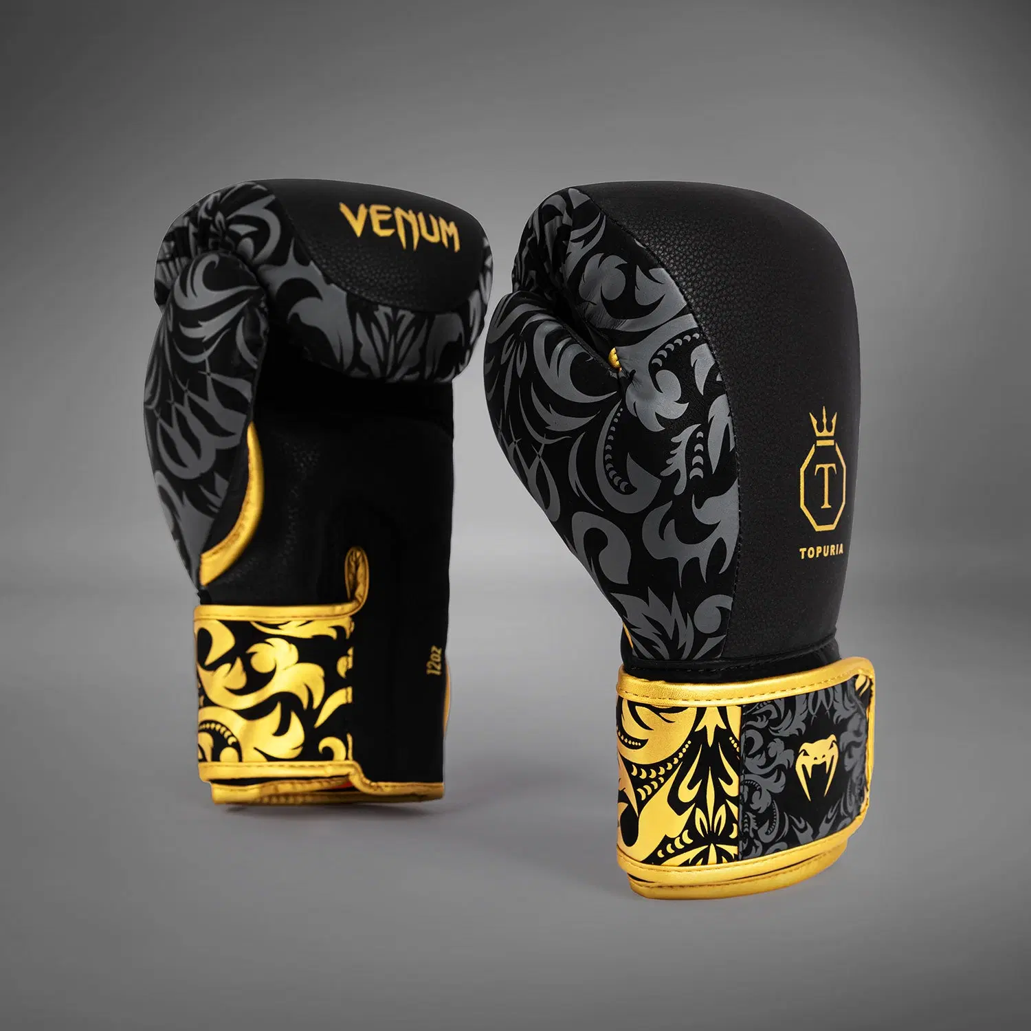 Venum x Topuria Unmatched Edition Boxing Gloves - Black/Gold преден изглед