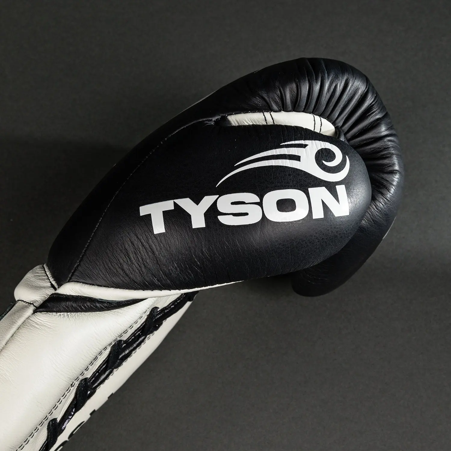 Venum Giant 2.0 Mike Tyson Pro Boxing Gloves with Laces - Deep Black/Optical White, лого Tyson
