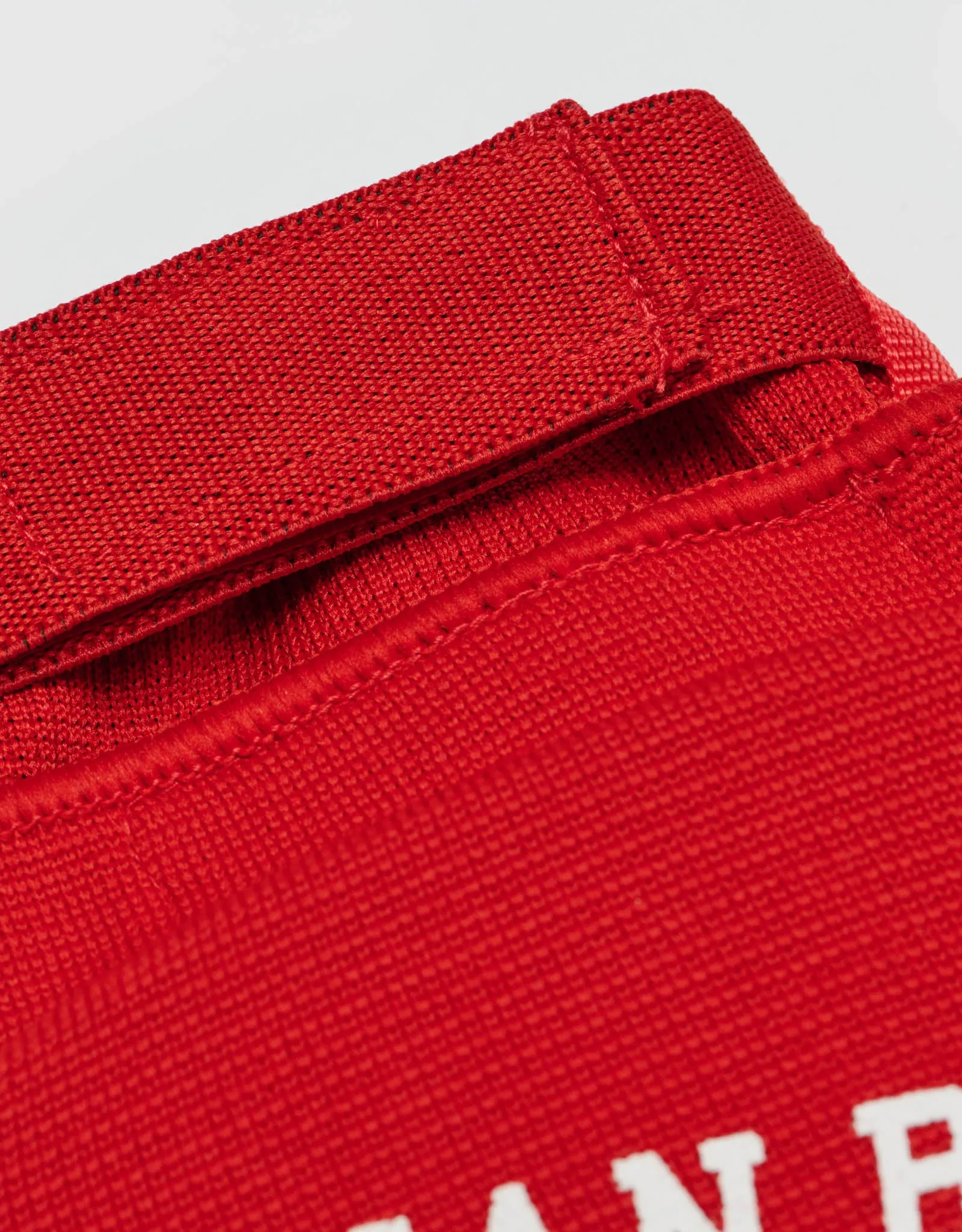 Leone 1947 Comfort Shin Guards - Red страничен изглед
